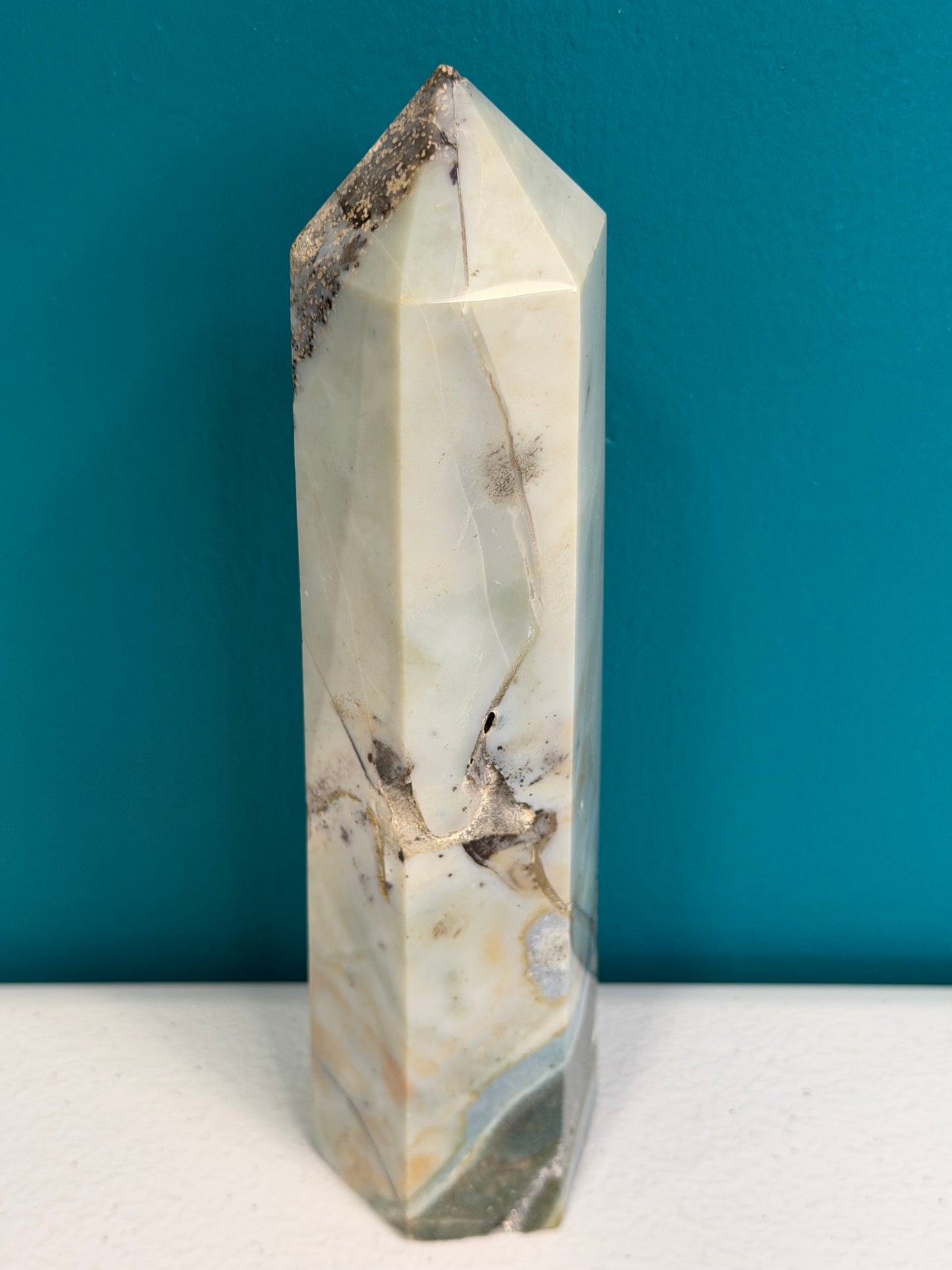 White Moss Onyx Tower — 7.5" Polished Standing Point
