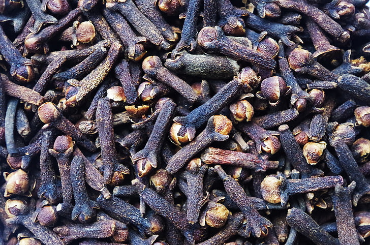 Cloves (Whole) – Loose Spice