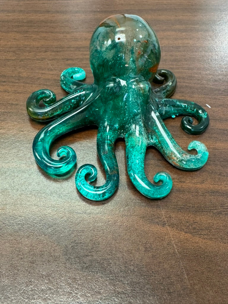 Handmade Resin Octopus Figurine – Unique Ocean-Inspired Decor
