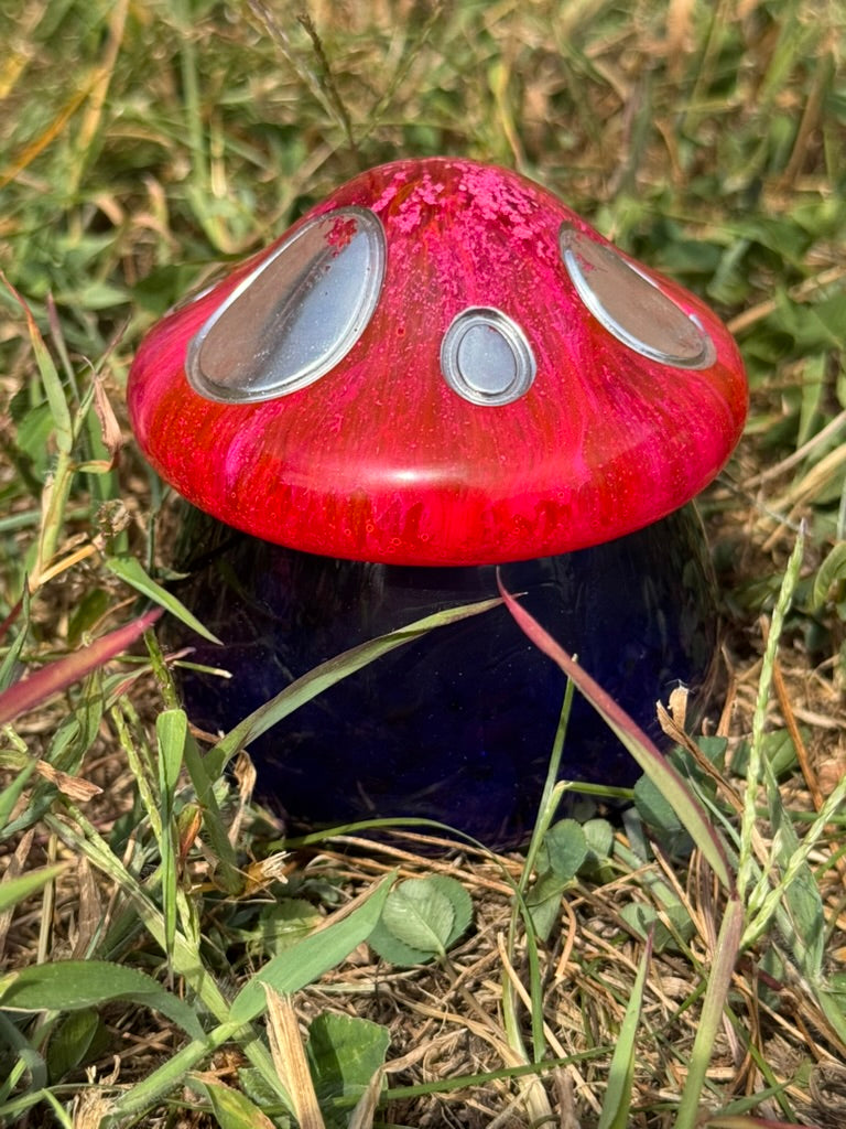 Enchanted Toadstool Trinket Jar – Resin Mushroom with Removable Cap