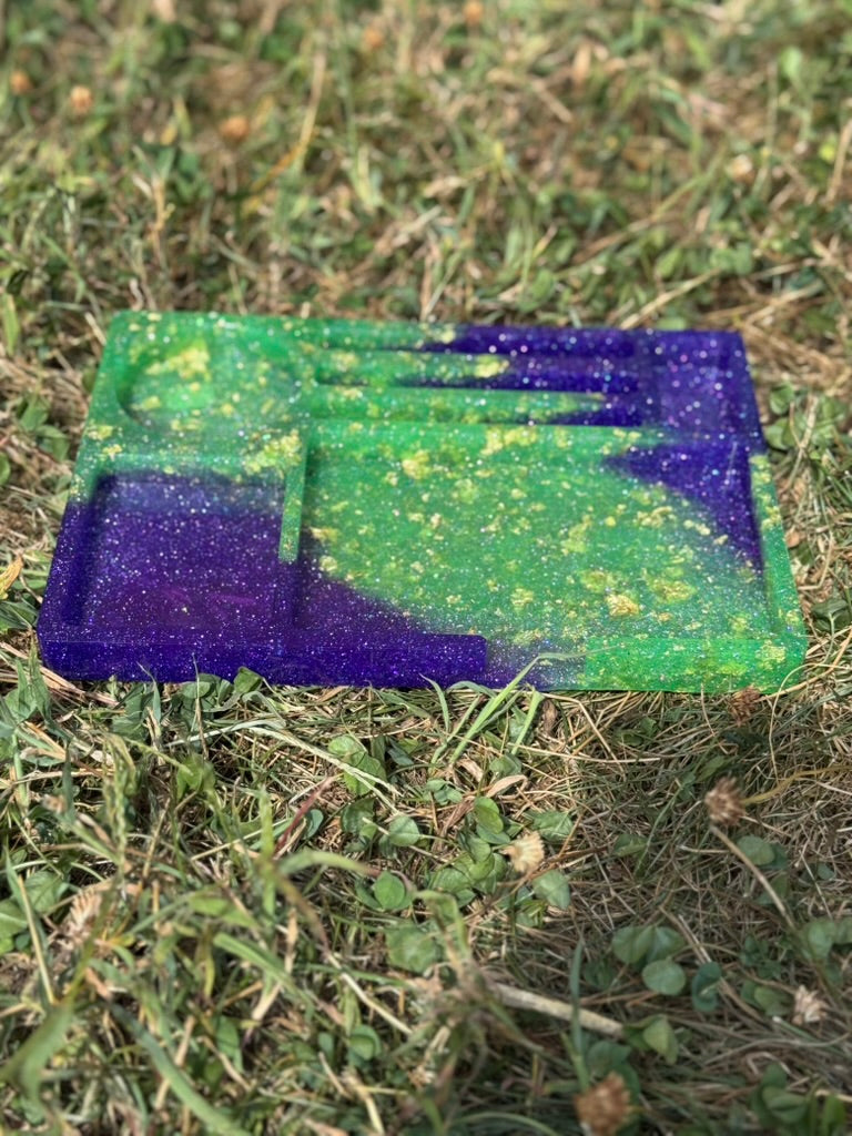 Enchanted Aurora Resin Rolling Tray – Green & Violet Glitter Swirl