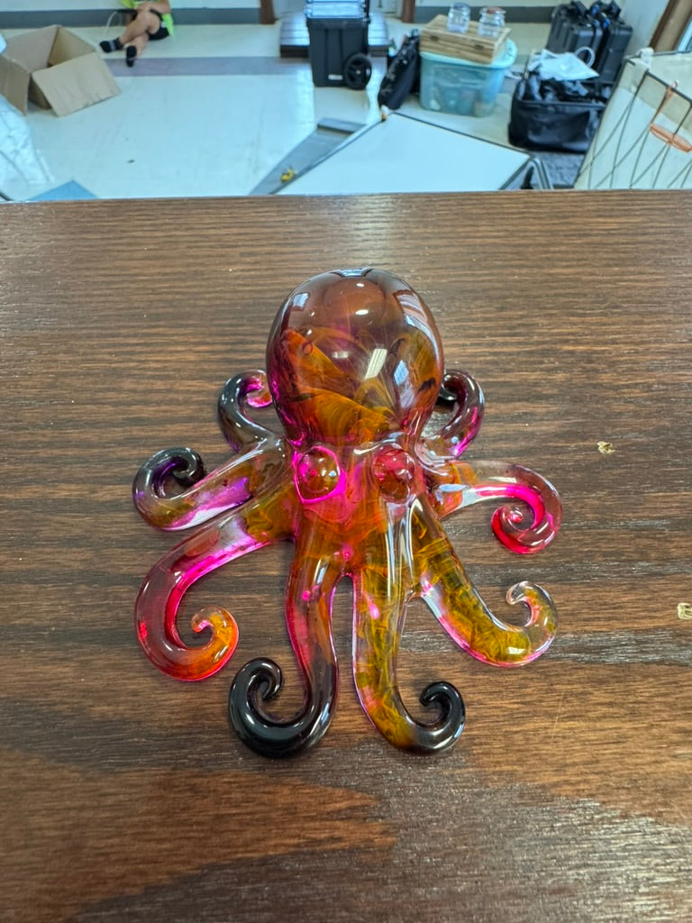 Handmade Resin Octopus Figurine – Unique Ocean-Inspired Decor