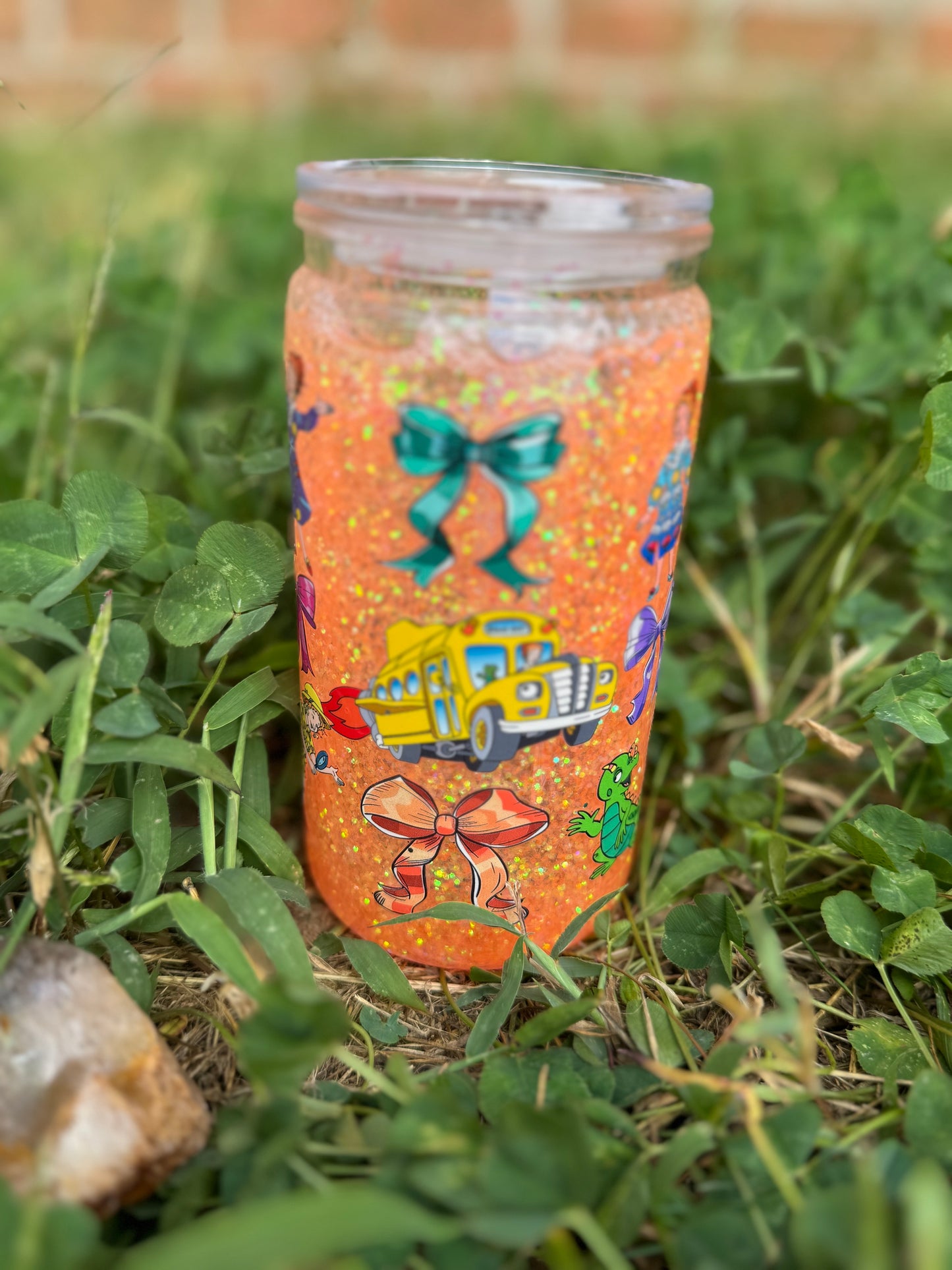 16 oz Glitter Snow Globe Can Tumblers