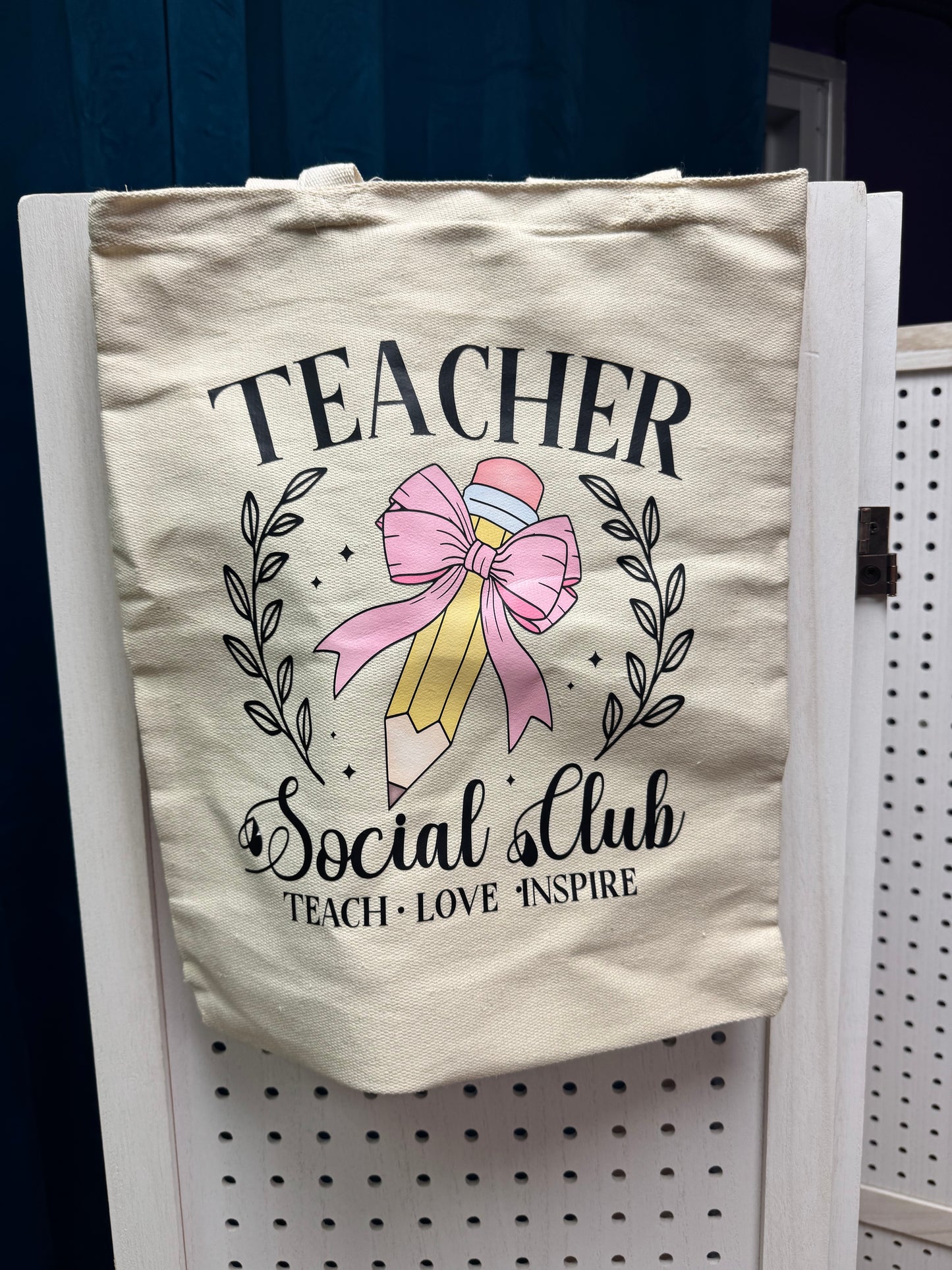 Classic Canvas Tote Bag – 14×16″ – Single-Sided Print