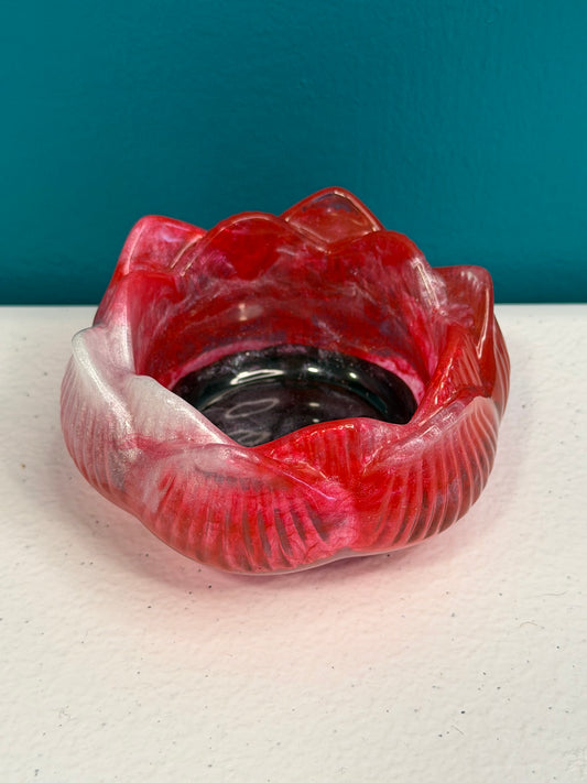 Crimson Ember Bowl — Handcrafted Resin Lotus Dish