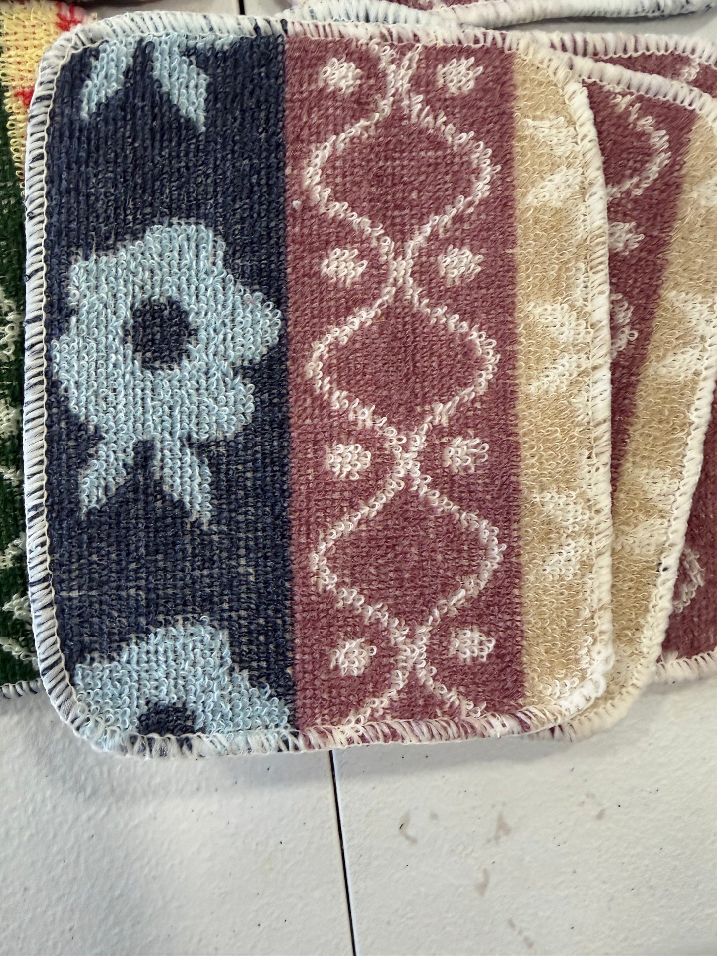 Dish Scrubbies – Tough on Mess, Safe on Surfaces