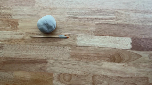 Breathe People Hanging Plant Holder Clay Kit